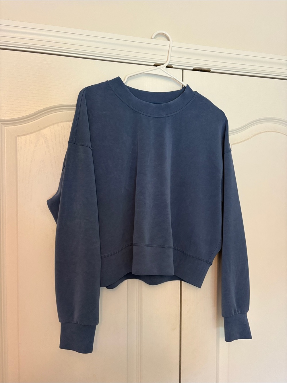 lululemon athletica soft stream cropped crew sweatshirt